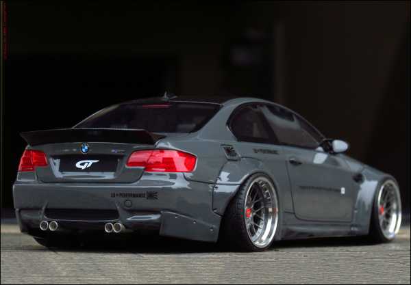 1:18 BMW E92 M3 Liberty Walk Breitbau Edition